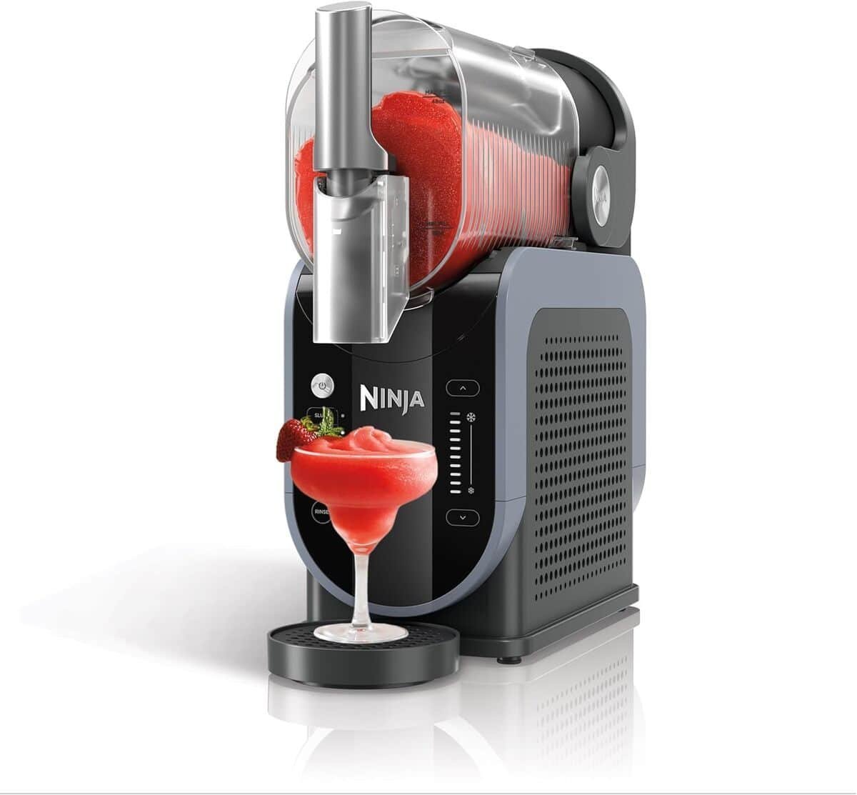 featured-test-de-la-ninja-slushi-fs301eu-machine-a-boissons-glacees-sans-preparation.jpg Machine à boissons glacées Ninja SLUSHi Original FS301EU – Image 1